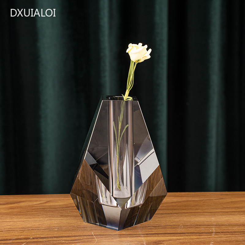 Modern minimalist crystal vase - Home Office Interior Design review and price